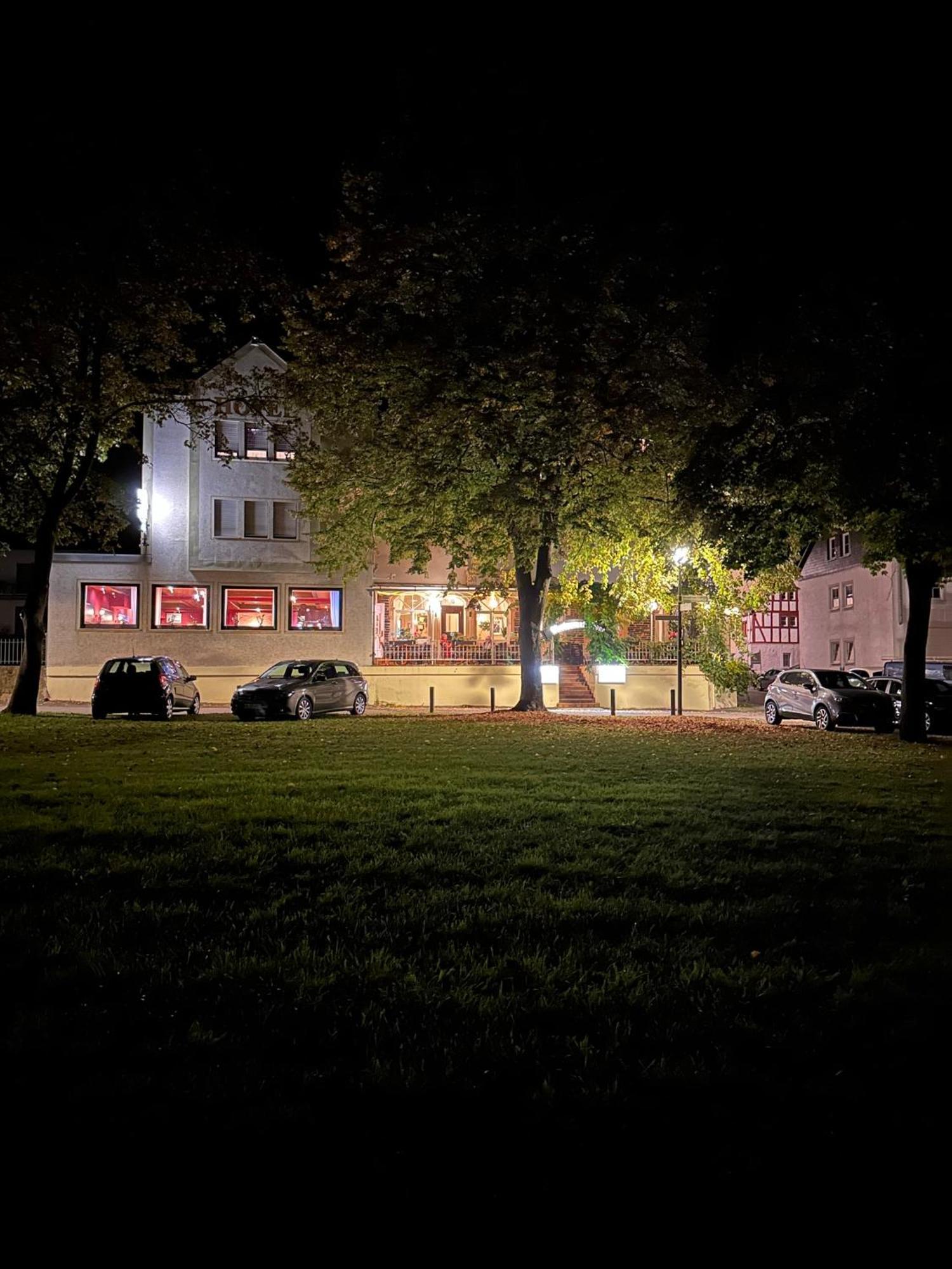 Hotel Krone Riesling Trittenheim Exterior foto