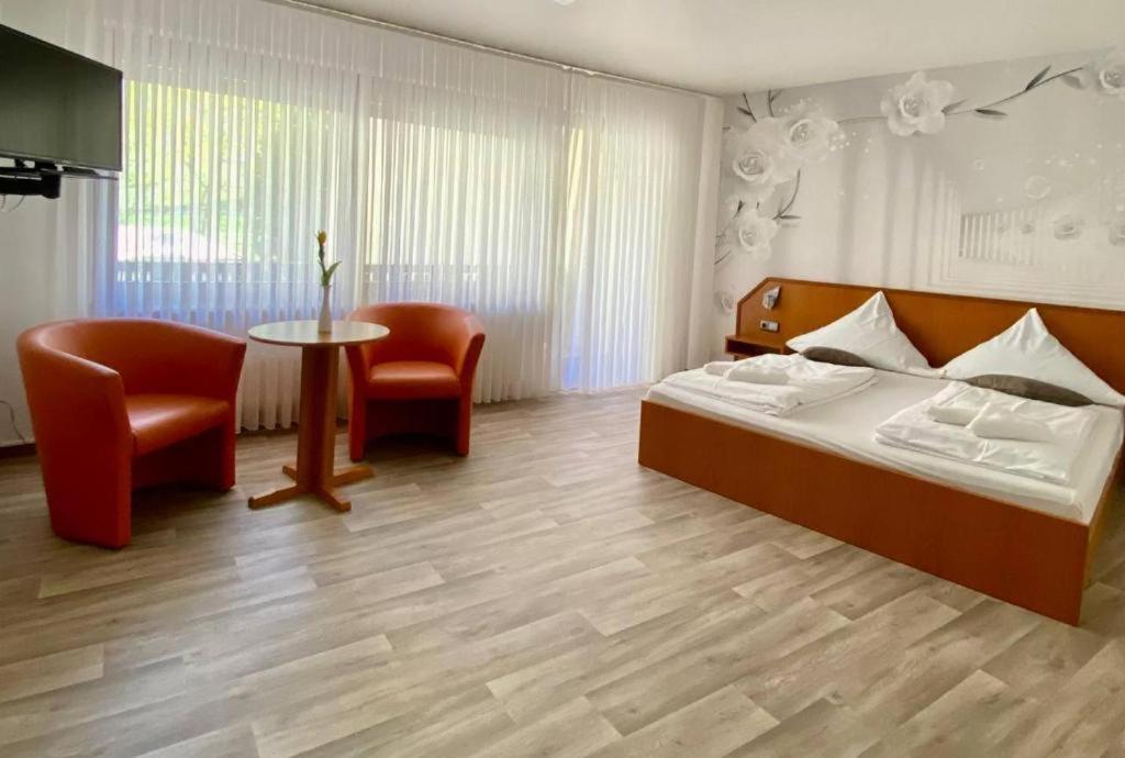Hotel Krone Riesling Trittenheim Exterior foto